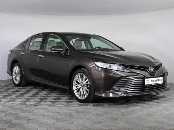 Toyota Camry VIII (XV70) с пробегом 2019 года, цена 2 859 000 рублей, 131288 км, седан, Автокод Объявления