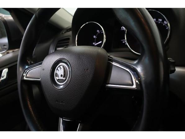 Skoda Yeti I Рестайлинг с пробегом 2014 года, цена 1 179 000 рублей, 163600 км, внедорожник, Автокод Объявления