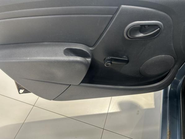 Renault Logan I Рестайлинг с пробегом 2010 года, цена 219 000 рублей, 260000 км, седан, Автокод Объявления