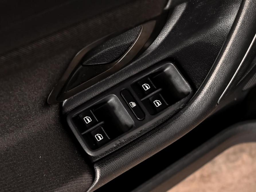 Skoda Fabia II Рестайлинг Екатеринбург  - изображение 14