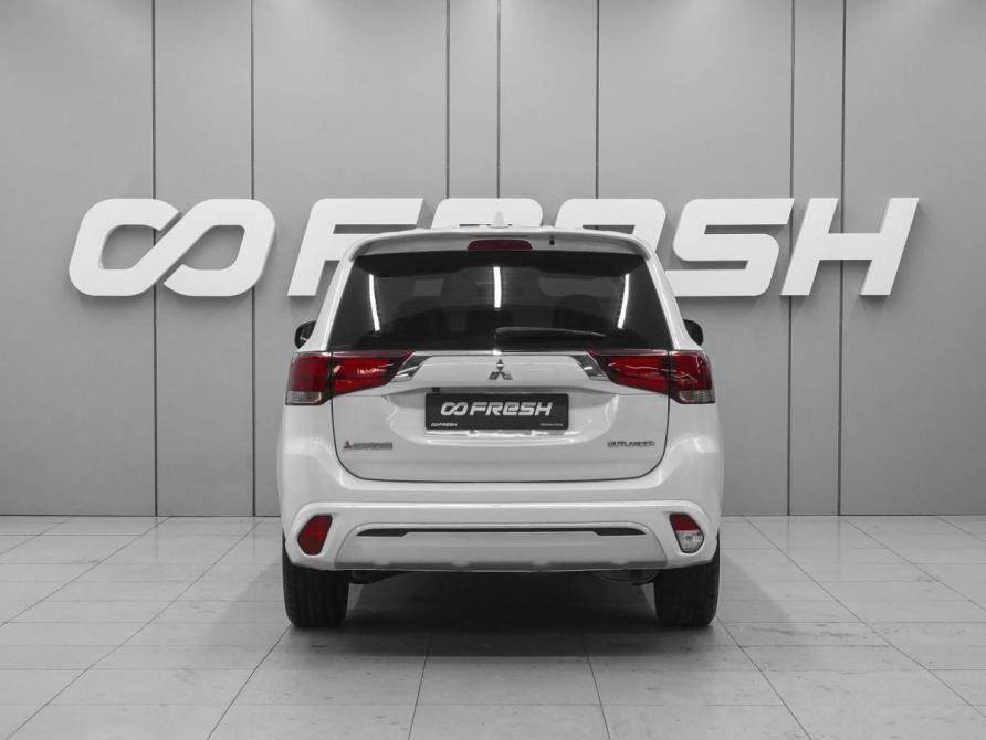 Mitsubishi Outlander III Рестайлинг 3 Ростов-на-Дону  - изображение 4