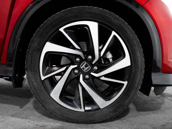 Honda Vezel I с пробегом 2017 года, цена 1 675 000 рублей, 110590 км, внедорожник, Автокод Объявления
