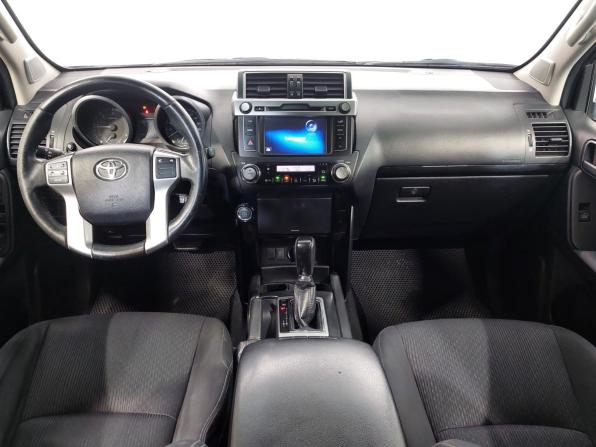 Toyota Land Cruiser Prado 150 Series Рестайлинг 1 с пробегом 2017 года, цена 3 950 000 рублей, 221000 км, внедорожник, Автокод Объявления