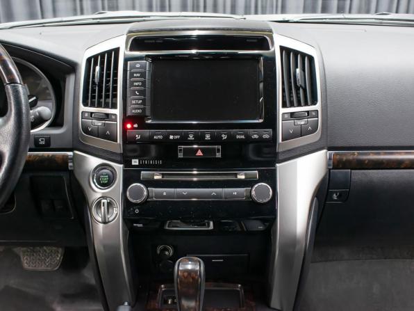 Toyota Land Cruiser 200 Series Рестайлинг 1 с пробегом 2014 года, цена 4 949 000 рублей, 121480 км, внедорожник, Автокод Объявления