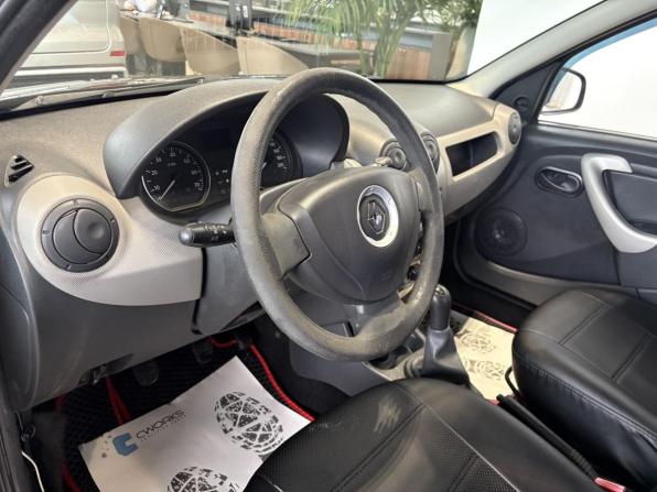 Renault Sandero I с пробегом 2010 года, цена 441 000 рублей, 227001 км, хэтчбек, Автокод Объявления