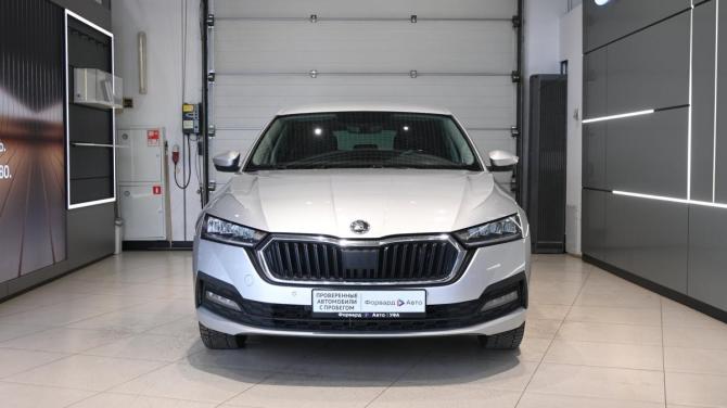 Skoda Octavia IV (A8) с пробегом 2021 года, цена 2 260 000 рублей, 123052 км, лифтбек, Автокод Объявления