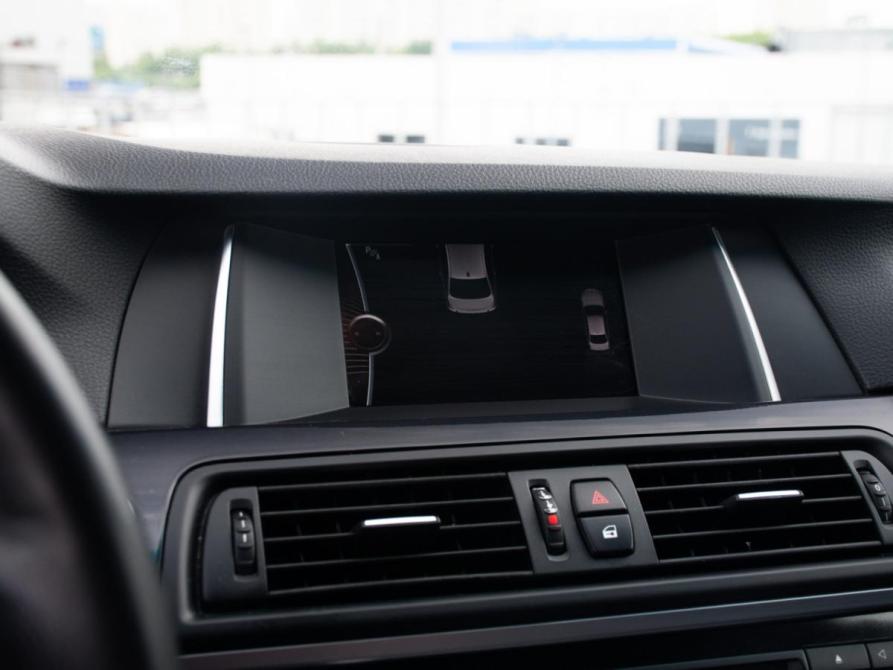 BMW 5 серии VI (F10/F11/F07) Рестайлинг Москва  - изображение 20