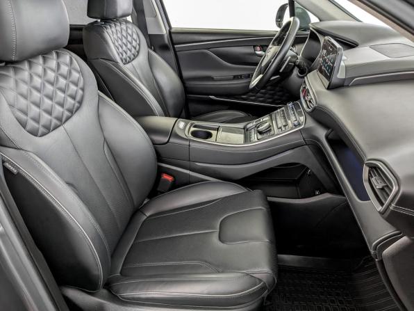 Hyundai Santa Fe IV Рестайлинг с пробегом 2022 года, цена 4 200 000 рублей, 36618 км, внедорожник, Автокод Объявления