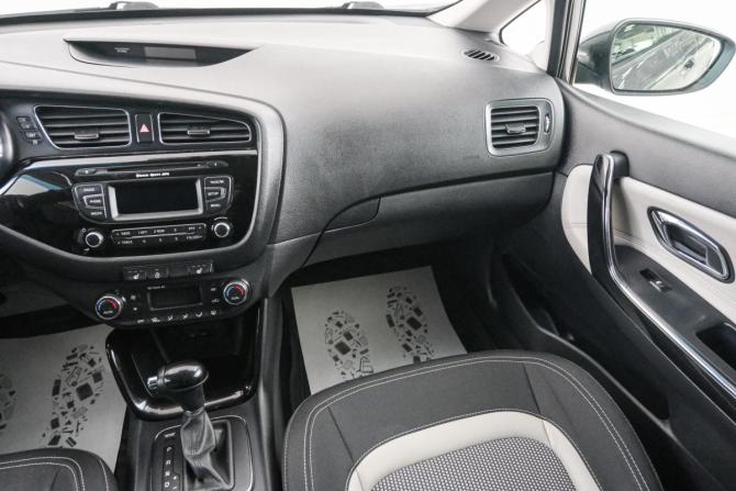Kia Ceed II с пробегом 2012 года, цена 1 099 000 рублей, 89200 км, хэтчбек, Автокод Объявления