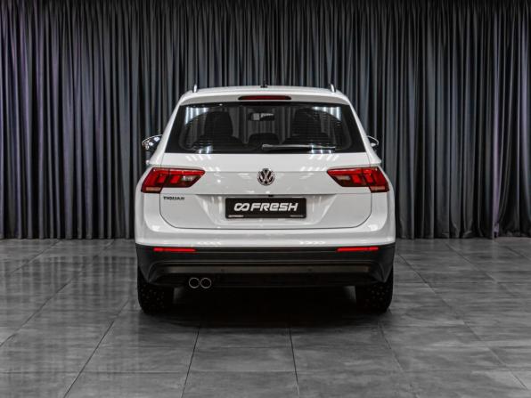 Volkswagen Tiguan II с пробегом 2020 года, цена 2 299 000 рублей, 91778 км, внедорожник, Автокод Объявления