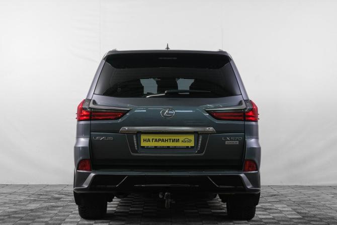 Lexus LX III Рестайлинг с пробегом 2018 года, цена 8 699 000 рублей, 186650 км, внедорожник, Автокод Объявления