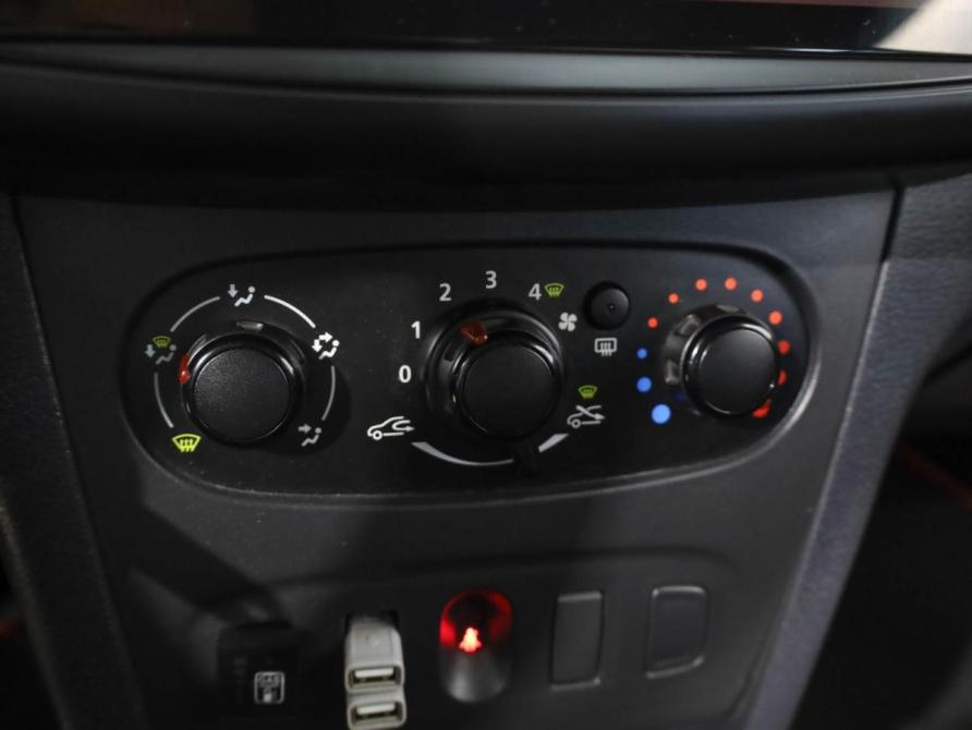 Renault Logan II Рестайлинг Ростов-на-Дону  - изображение 13
