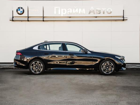 BMW 5 серии VIII (G60/G61/G68) с пробегом 2025 года, цена 8 690 000 рублей, 16 км, седан, Автокод Объявления