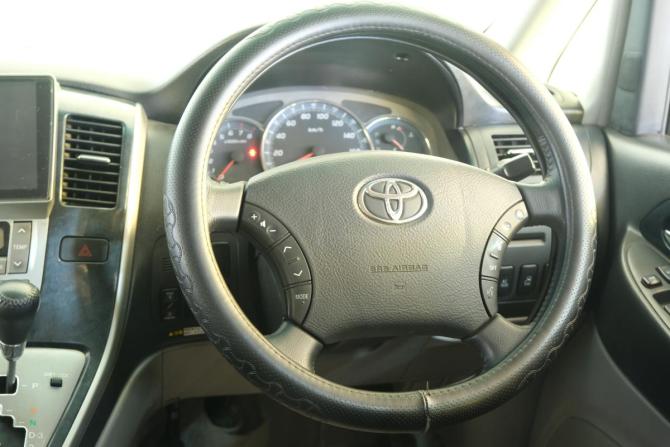 Toyota Alphard I с пробегом 2005 года, цена 1 669 000 рублей, 290000 км, минивэн, Автокод Объявления