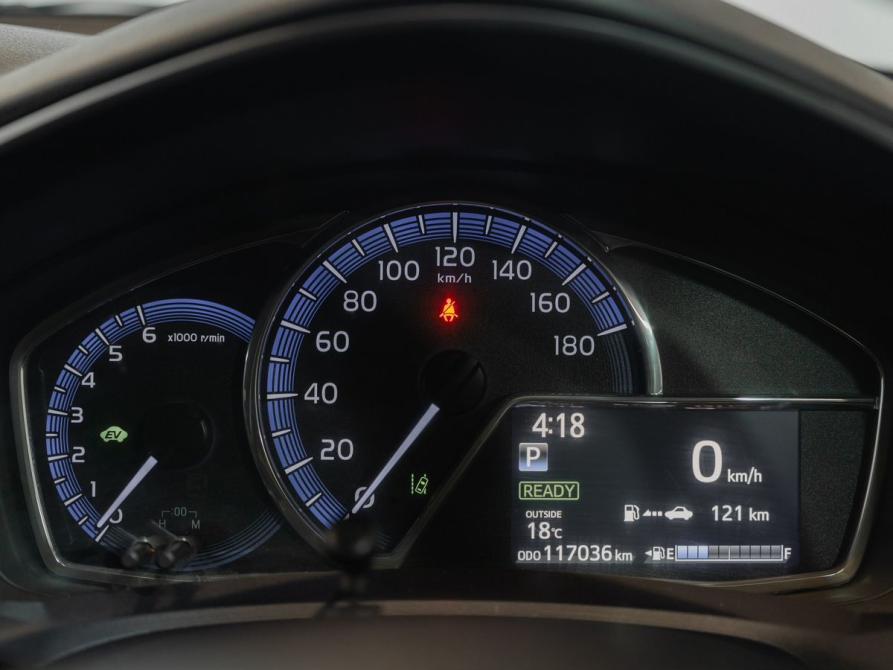 Toyota Corolla XI (E160 E170 E180) Рестайлинг 1 Улан-Удэ  - изображение 10