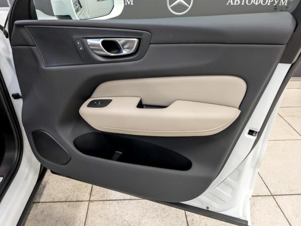 Volvo XC60 II Рестайлинг 2 с пробегом 2025 года, цена 5 695 000 рублей, 3800 км, внедорожник, Автокод Объявления