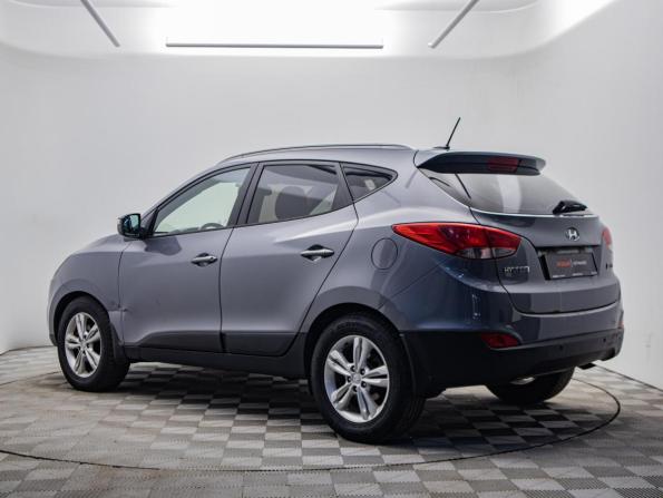 Hyundai ix35 I Рестайлинг с пробегом 2013 года, цена 950 000 рублей, 279383 км, внедорожник, Автокод Объявления