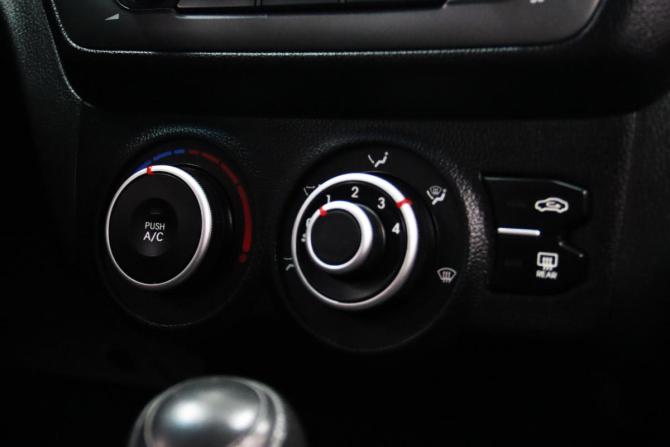 Kia Rio III с пробегом 2013 года, цена 895 170 рублей, 109400 км, хэтчбек, Автокод Объявления