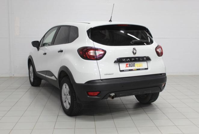 Renault Kaptur I с пробегом 2018 года, цена 995 000 рублей, 158795 км, внедорожник, Автокод Объявления