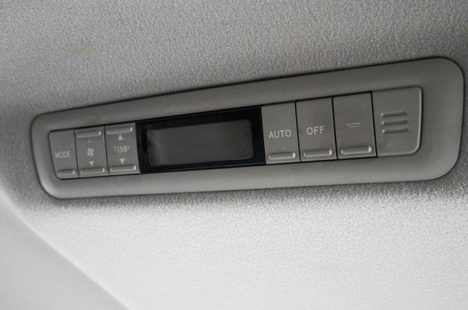 Toyota Alphard I Рестайлинг с пробегом 2008 года, цена 1 609 000 рублей, 210000 км, минивэн, Автокод Объявления