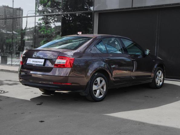 Skoda Octavia III (A7) Рестайлинг с пробегом 2019 года, цена 1 820 000 рублей, 128855 км, лифтбек, Автокод Объявления