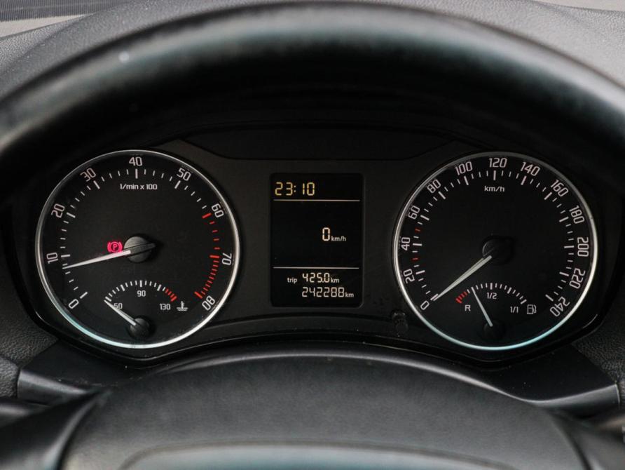 Skoda Octavia II (A5) Рестайлинг Москва  - изображение 15