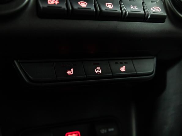 Kia Sportage IV Рестайлинг с пробегом 2021 года, цена 2 049 700 рублей, 135713 км, внедорожник, Автокод Объявления