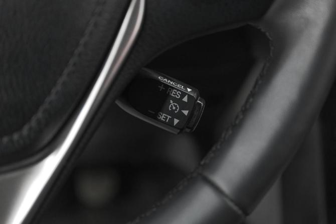 Toyota RAV4 IV (XA40) Рестайлинг с пробегом 2015 года, цена 2 429 000 рублей, 202000 км, внедорожник, Автокод Объявления