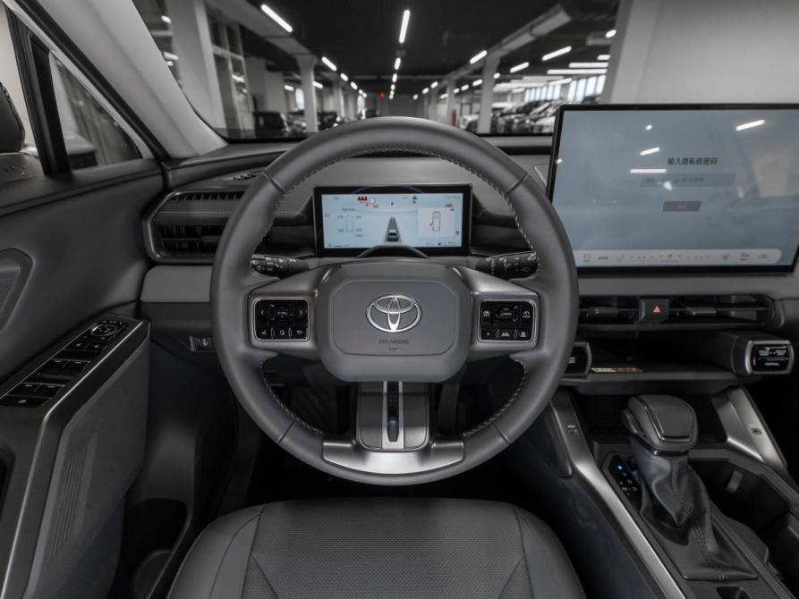 Toyota RAV4 VI (XA60) Москва  - изображение 11