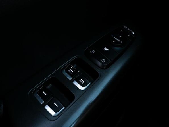 Kia Sportage IV с пробегом 2018 года, цена 1 769 000 рублей, 258175 км, внедорожник, Автокод Объявления
