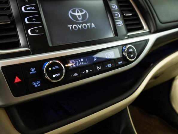 Toyota Highlander III (XU50) с пробегом 2014 года, цена 2 699 585 рублей, 151689 км, внедорожник, Автокод Объявления