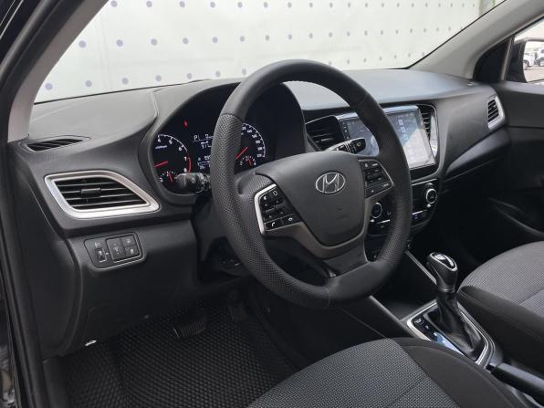 Hyundai Solaris II с пробегом 2019 года, цена 1 350 000 рублей, 104233 км, седан, Автокод Объявления