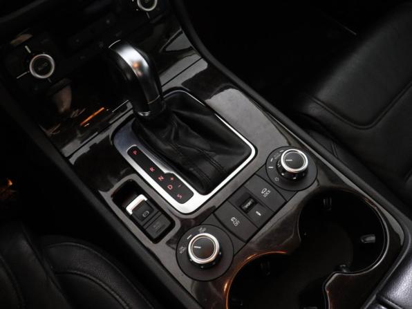 Volkswagen Touareg II с пробегом 2012 года, цена 2 247 000 рублей, 160691 км, внедорожник, Автокод Объявления
