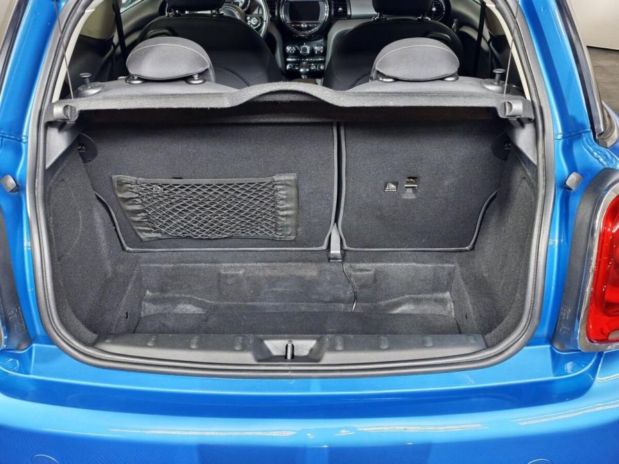 Mini Hatch III (F55/F56) Москва  - изображение 9