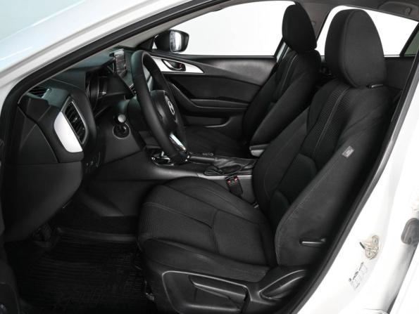 Mazda 3 III (BM) Рестайлинг с пробегом 2016 года, цена 1 429 000 рублей, 135834 км, седан, Автокод Объявления