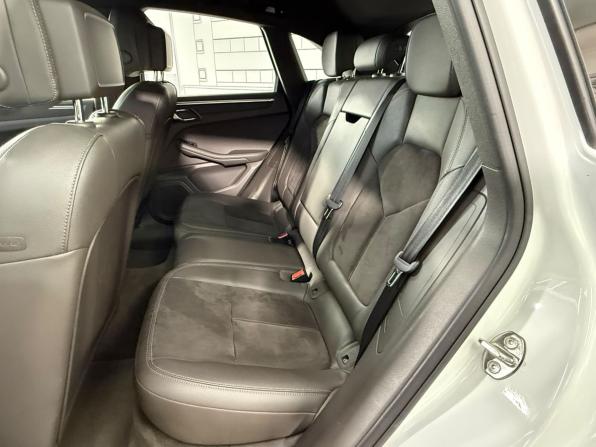 Porsche Macan I Рестайлинг с пробегом 2019 года, цена 4 193 000 рублей, 82817 км, внедорожник, Автокод Объявления