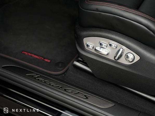 Новый Porsche Macan I Рестайлинг 2 2026 года, цена 17 990 000 рублей, внедорожник, Автокод Объявления
