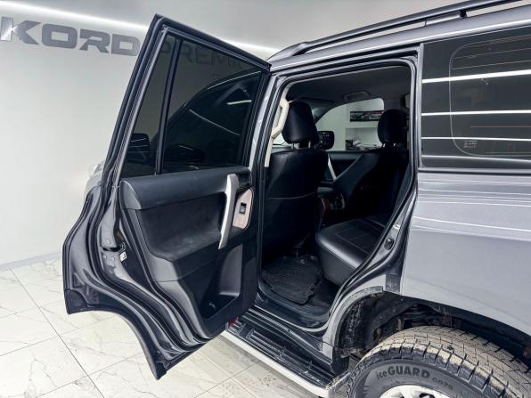 Toyota Land Cruiser Prado 150 Series Рестайлинг 1 с пробегом 2014 года, цена 3 099 000 рублей, 195087 км, внедорожник, Автокод Объявления