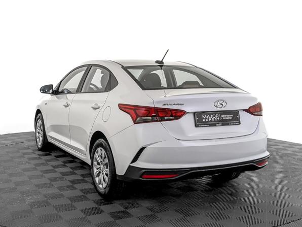Hyundai Solaris II Рестайлинг с пробегом 2022 года, цена 1 575 000 рублей, 69491 км, седан, Автокод Объявления