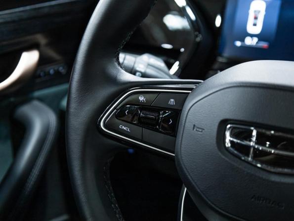Geely Monjaro I с пробегом 2023 года, цена 3 149 700 рублей, 62829 км, внедорожник, Автокод Объявления