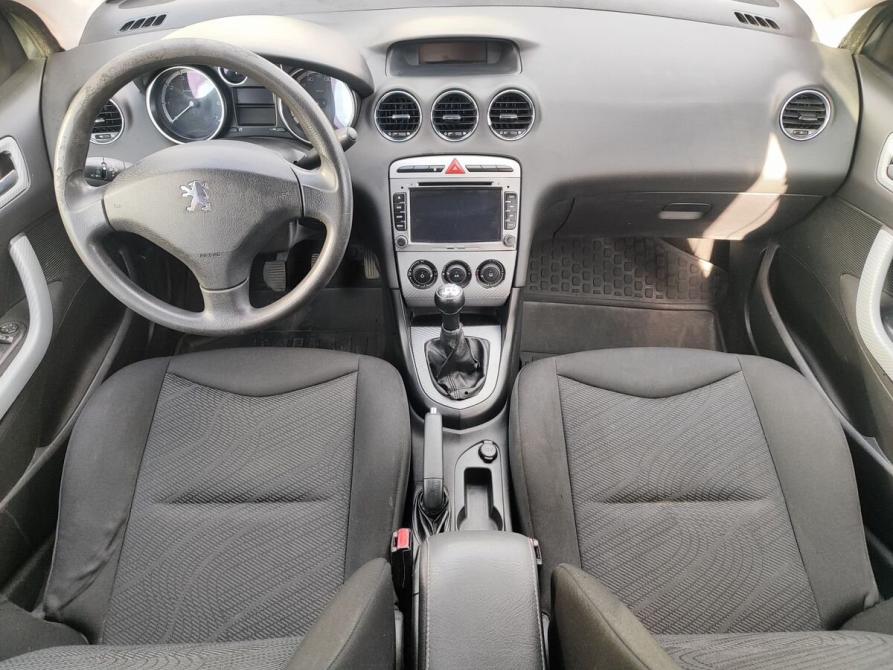 Peugeot 308 I Москва  - изображение 10