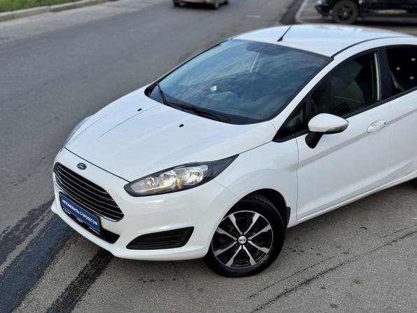 Ford Fiesta Mk6 Рестайлинг с пробегом 2015 года, цена 650 000 рублей, 100254 км, седан, Автокод Объявления