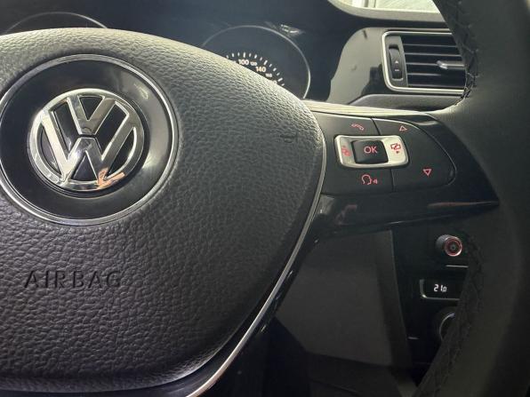 Volkswagen Jetta VI Рестайлинг с пробегом 2017 года, цена 1 370 000 рублей, 210888 км, седан, Автокод Объявления