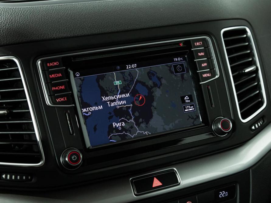 Volkswagen Sharan II Рестайлинг Санкт-Петербург  - изображение 17