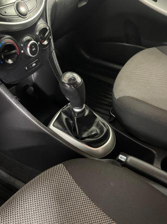 Hyundai Solaris I с пробегом 2012 года, цена 710 000 рублей, 105478 км, хэтчбек, Автокод Объявления