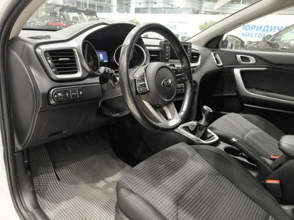 Kia Ceed III с пробегом 2018 года, цена 1 450 000 рублей, 65643 км, хэтчбек, Автокод Объявления