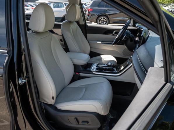 Kia Carnival IV с пробегом 2023 года, цена 4 750 000 рублей, 53597 км, минивэн, Автокод Объявления