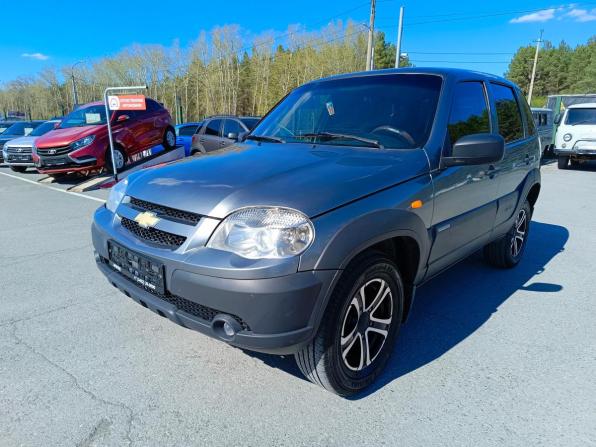 Chevrolet Niva I Рестайлинг с пробегом 2018 года, цена 693 000 рублей, 101546 км, внедорожник, Автокод Объявления