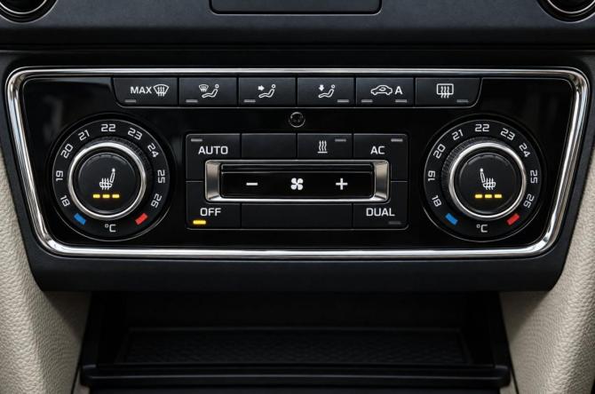 Skoda Superb II с пробегом 2011 года, цена 999 000 рублей, 281500 км, лифтбек, Автокод Объявления