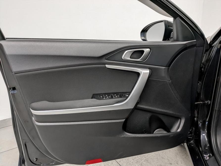Kia Ceed III Рестайлинг Санкт-Петербург  - изображение 19